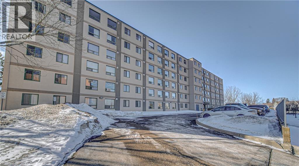 18 HOLBORN Court Unit# 610, Kitchener, Ontario, N2A4A1 — Photo 2