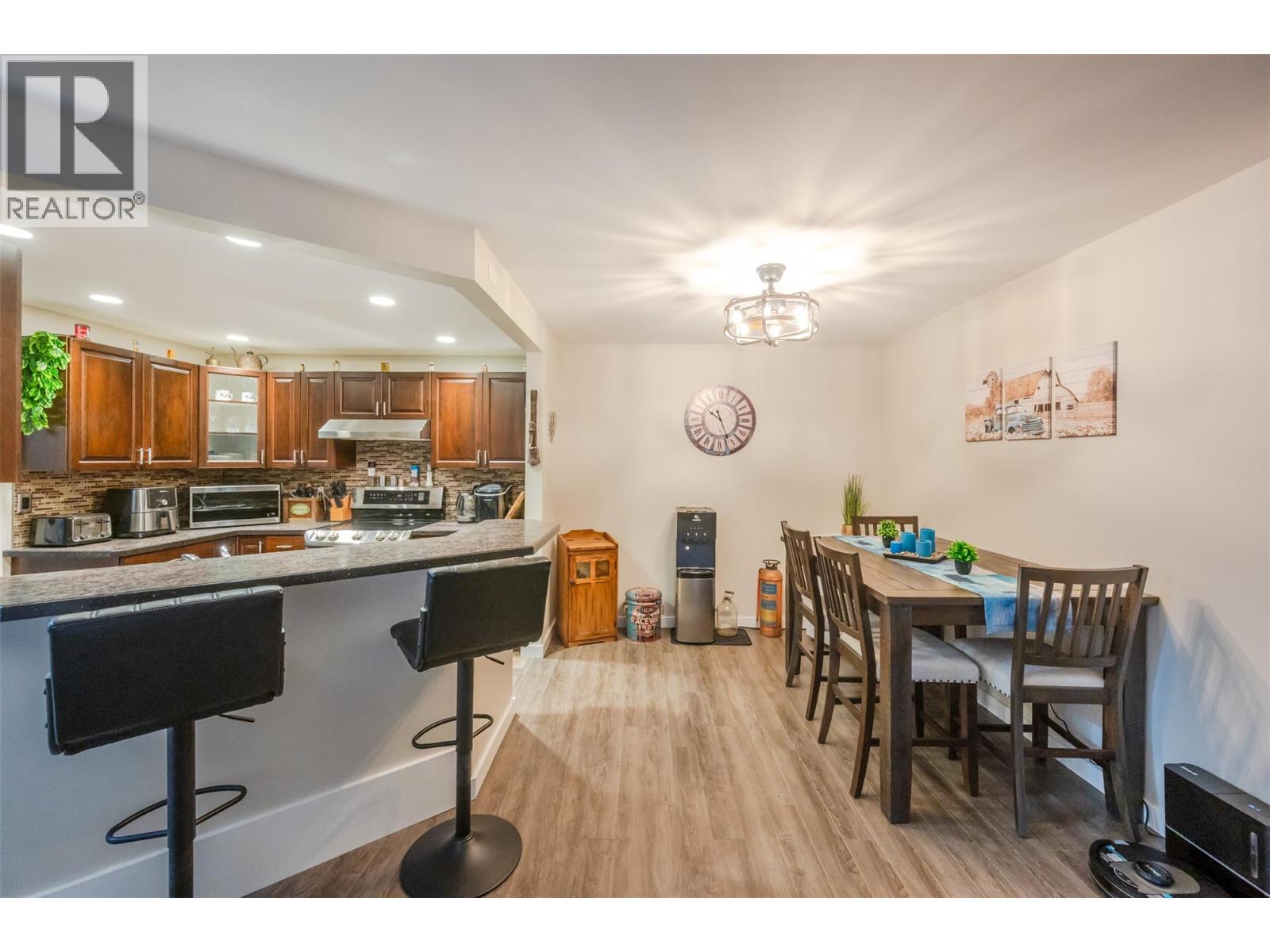 #216 337 MCKINNEY ROAD - 13