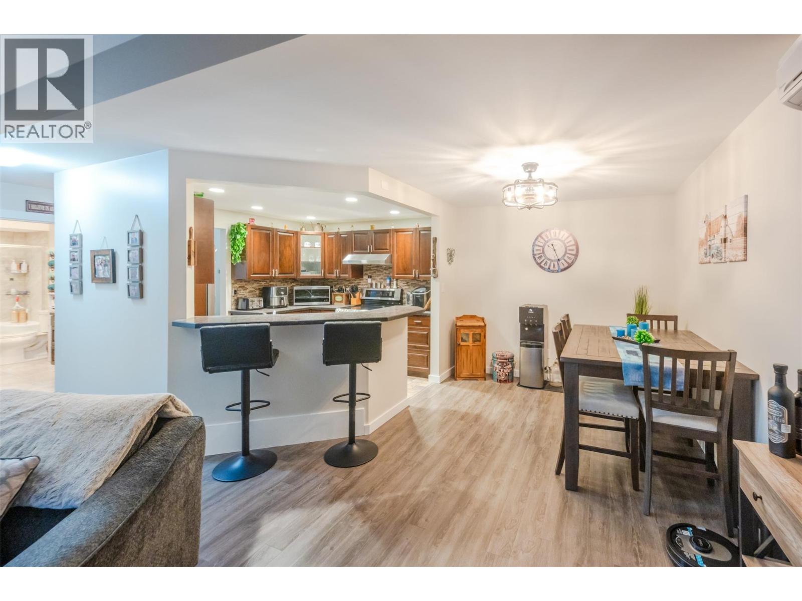 #216 337 MCKINNEY ROAD - 14