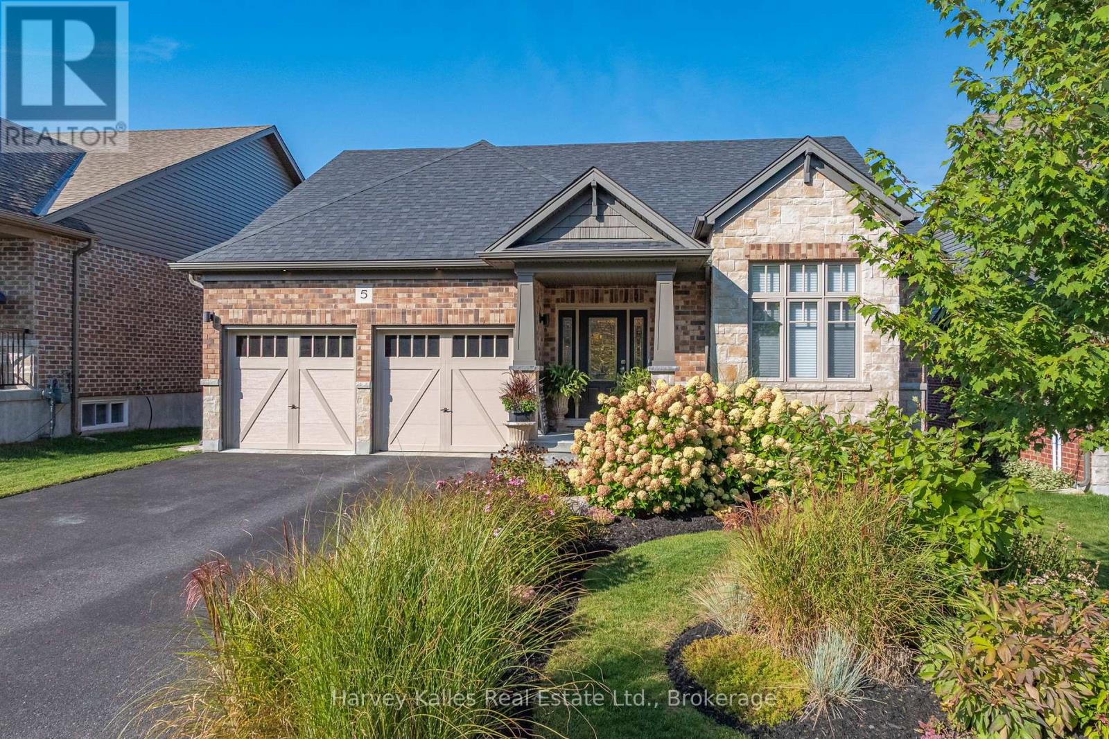 5 BRAESIDE CRESCENT - 49