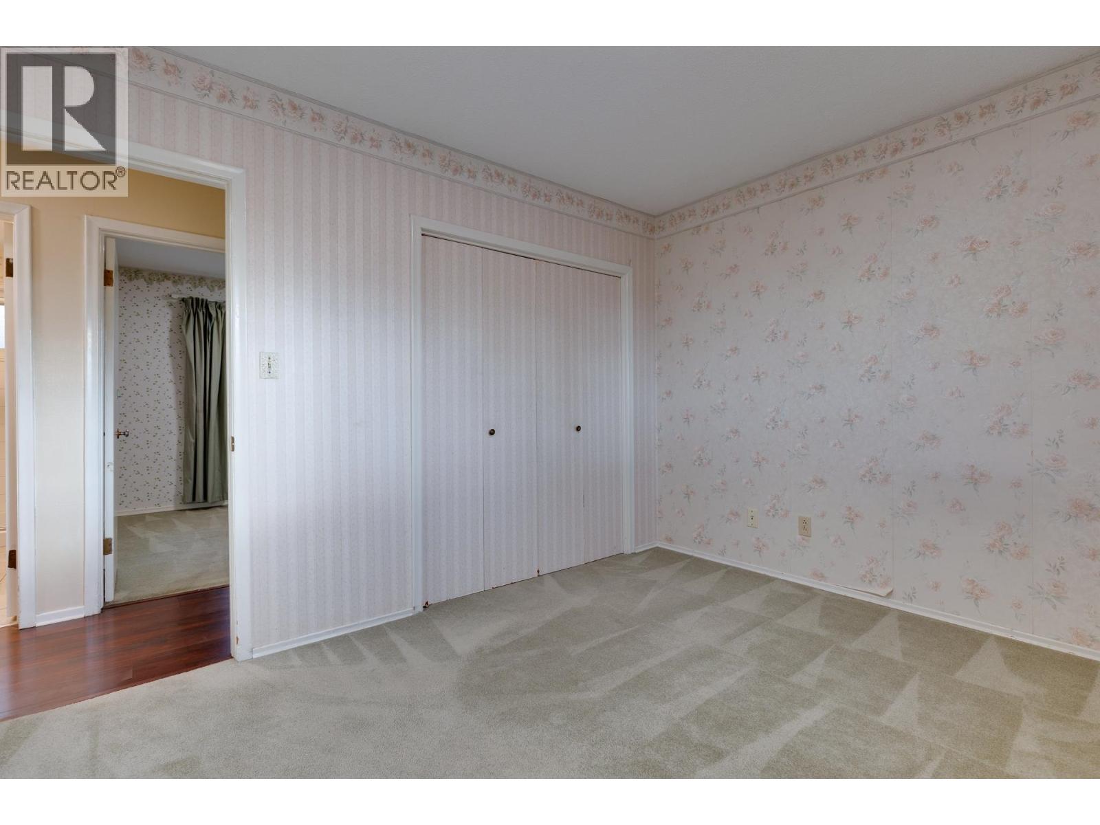 204 WATSON CRESCENT - 14