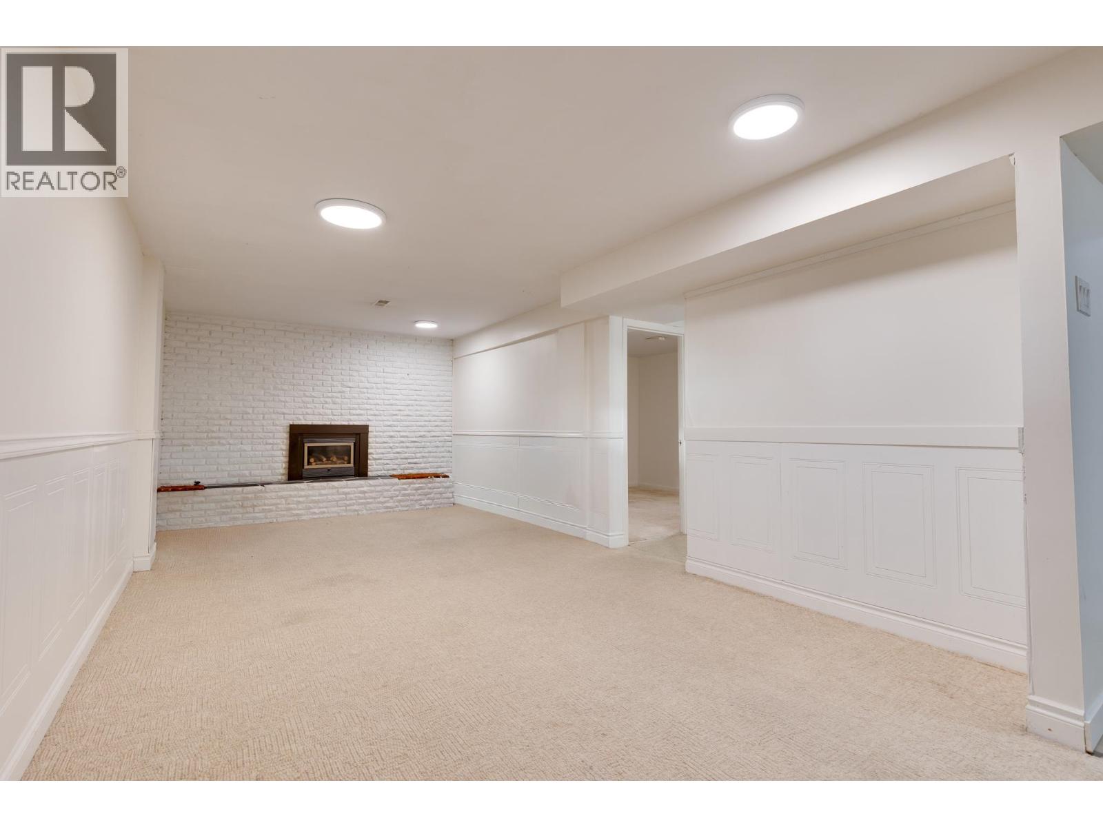 204 WATSON CRESCENT - 20