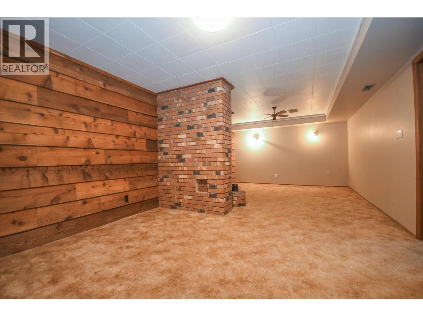 310 CORLESS CRESCENT - 35