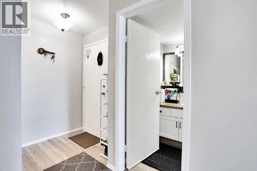 #109 110 20 AVENUE NE - 2