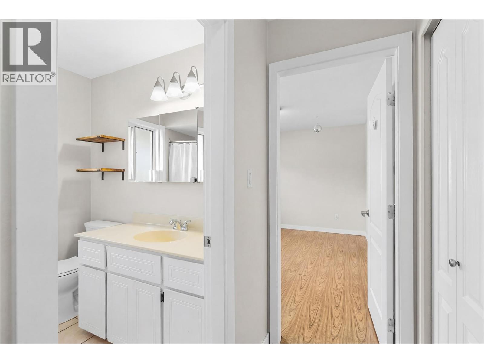 5806 Oleander Drive, Osoyoos