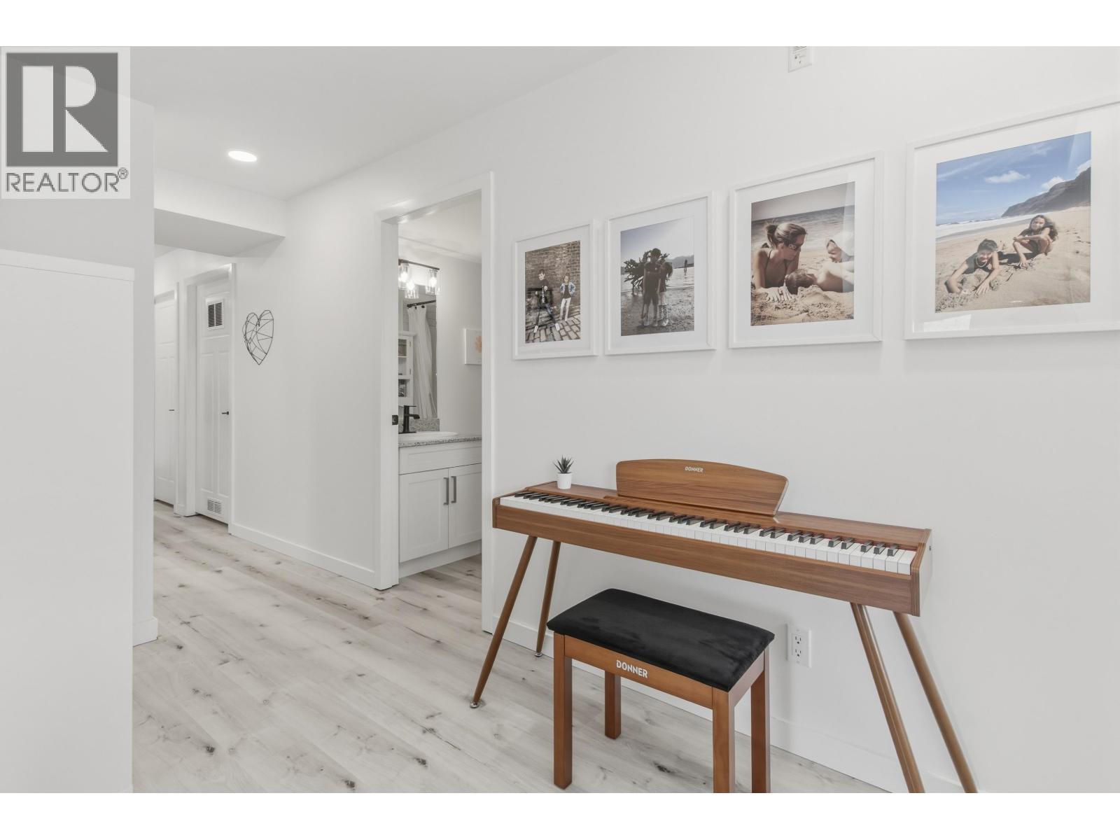 406 1212 MAIN STREET, Squamish