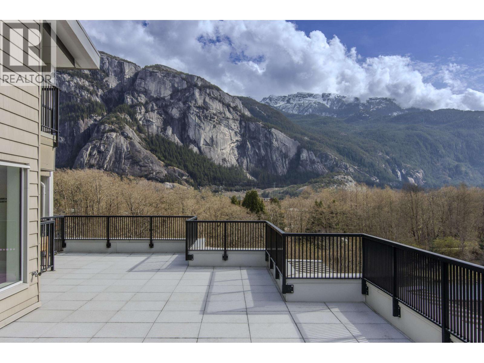 406 1212 MAIN STREET, Squamish