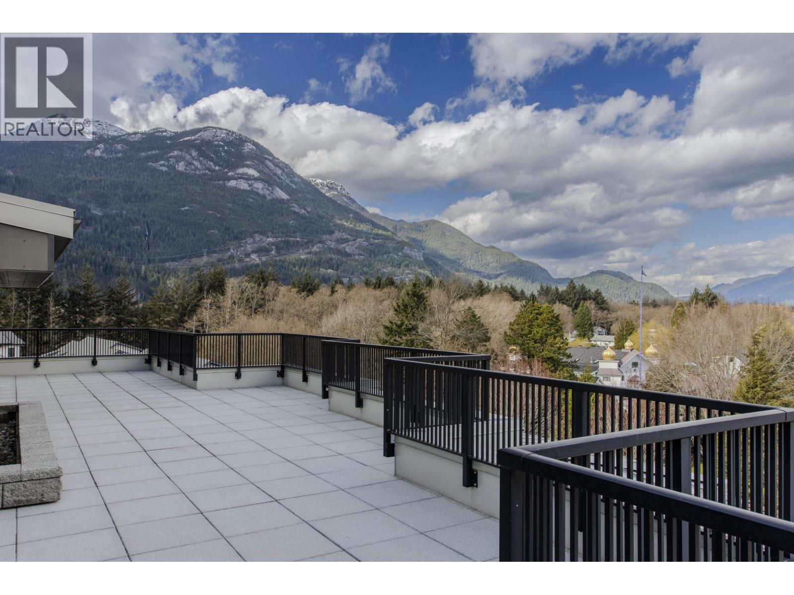 406 1212 MAIN STREET, Squamish