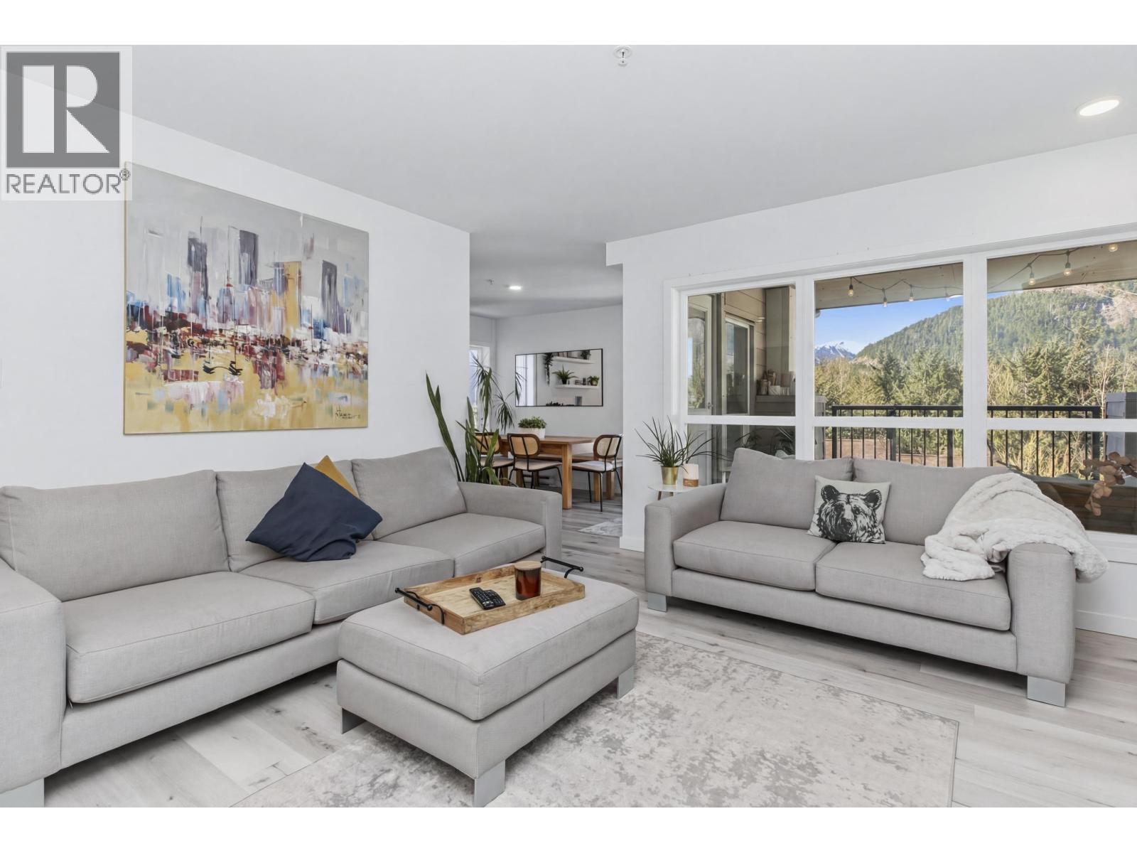 406 1212 MAIN STREET, Squamish