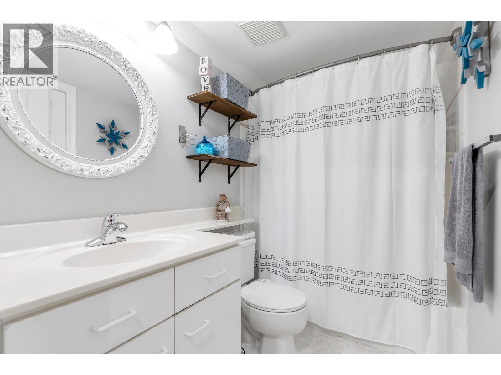 #102-4758 53 Street, Delta