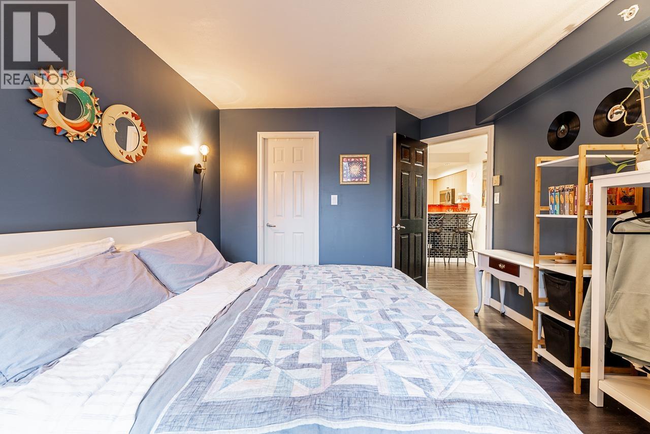 706 680 CLARKSON STREET, New Westminster