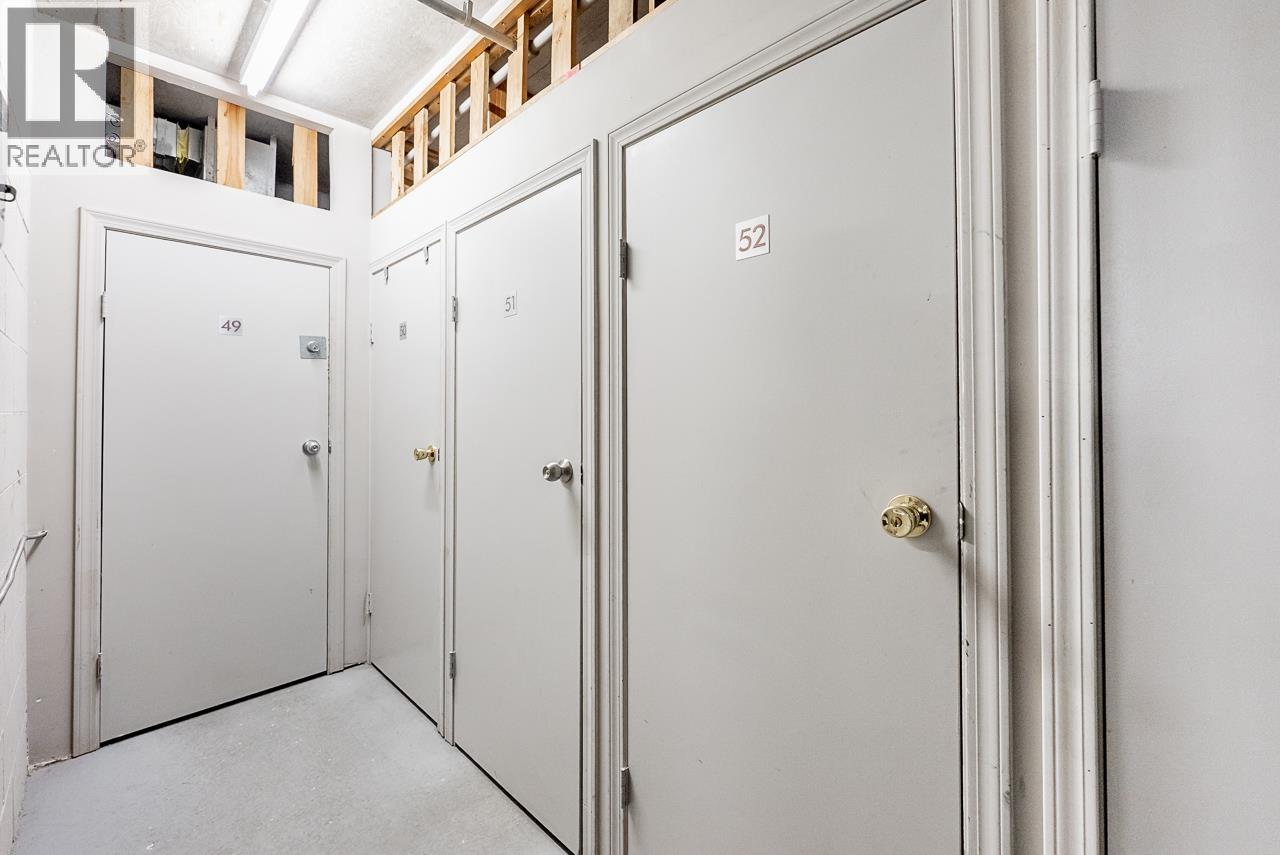 706 680 CLARKSON STREET, New Westminster