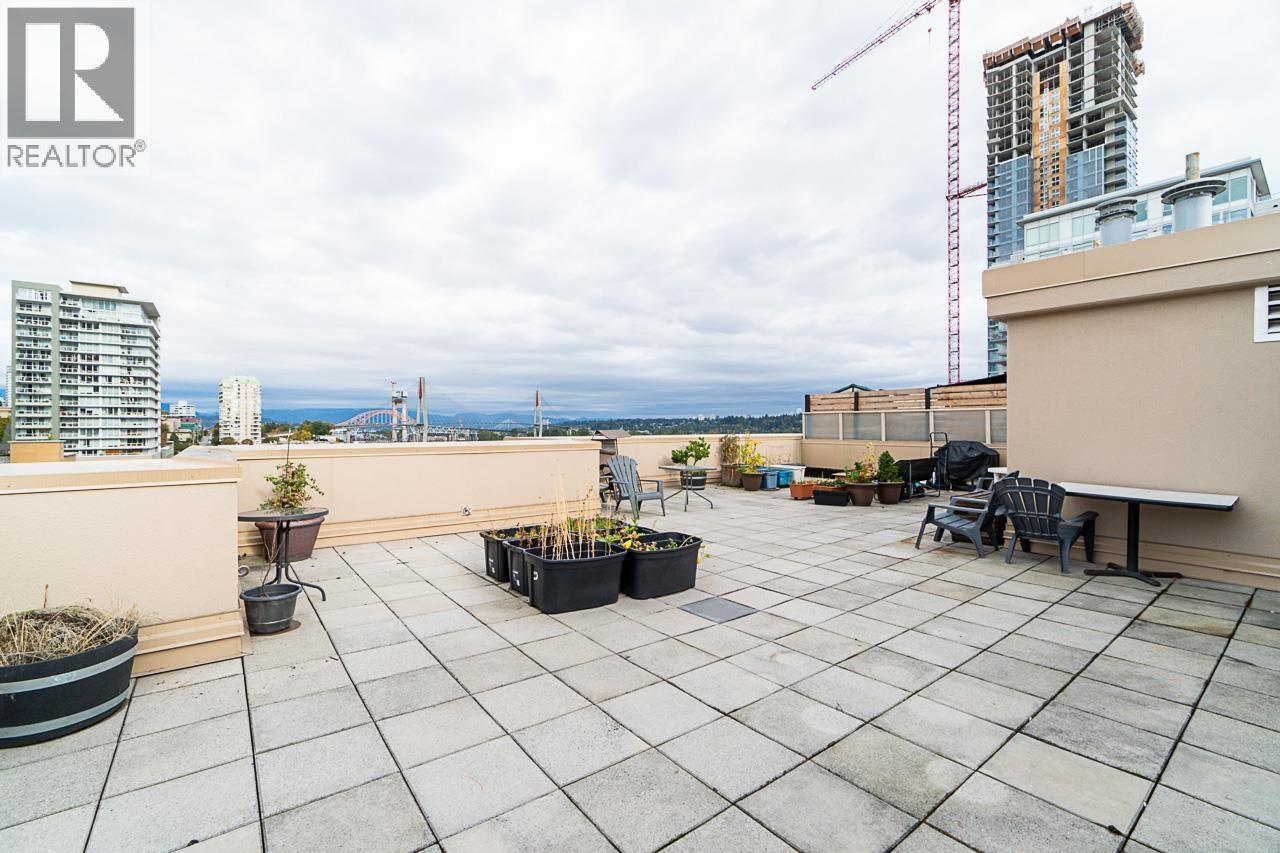 706 680 CLARKSON STREET, New Westminster