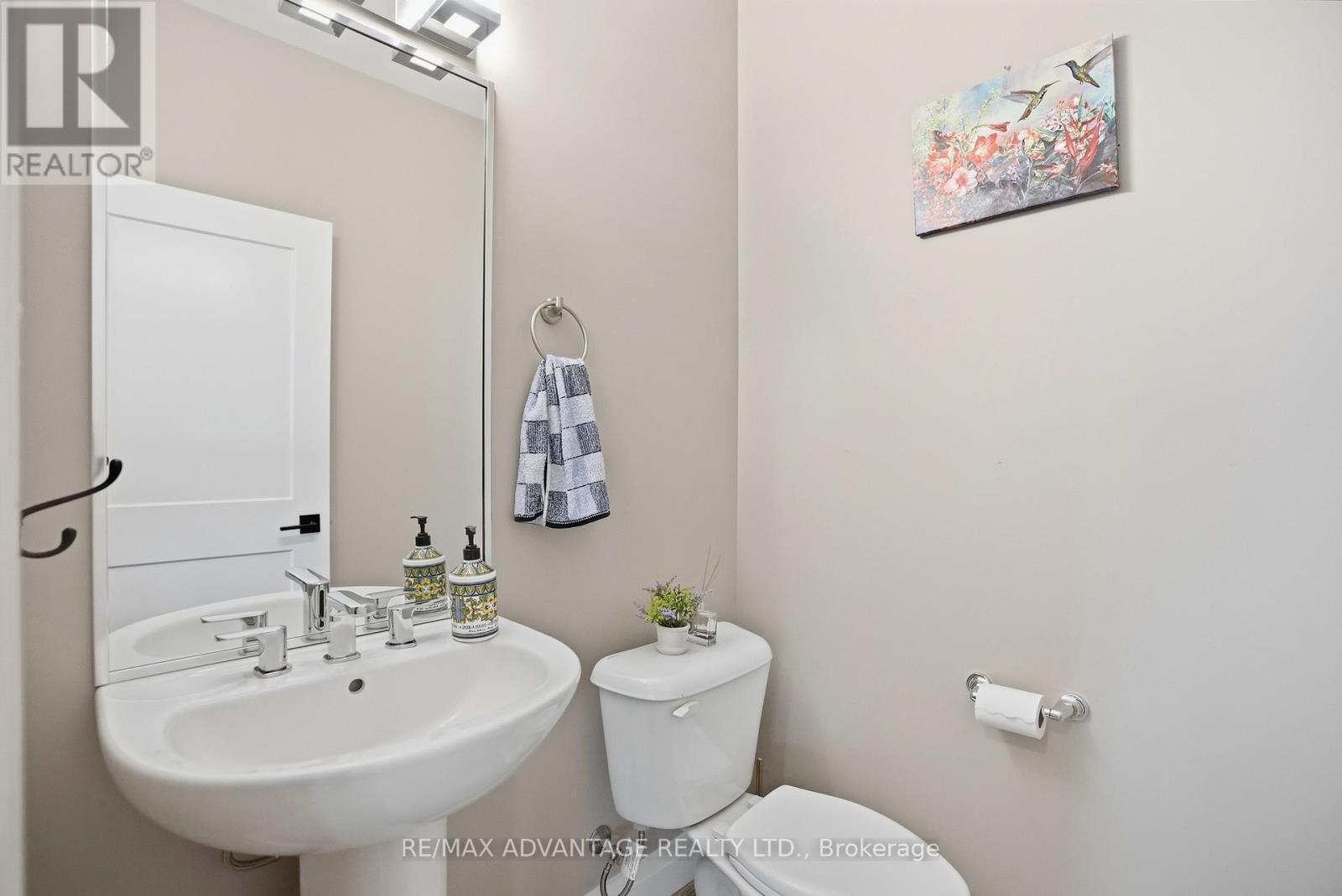 #164 1061 EAGLETRACE DRIVE - 16