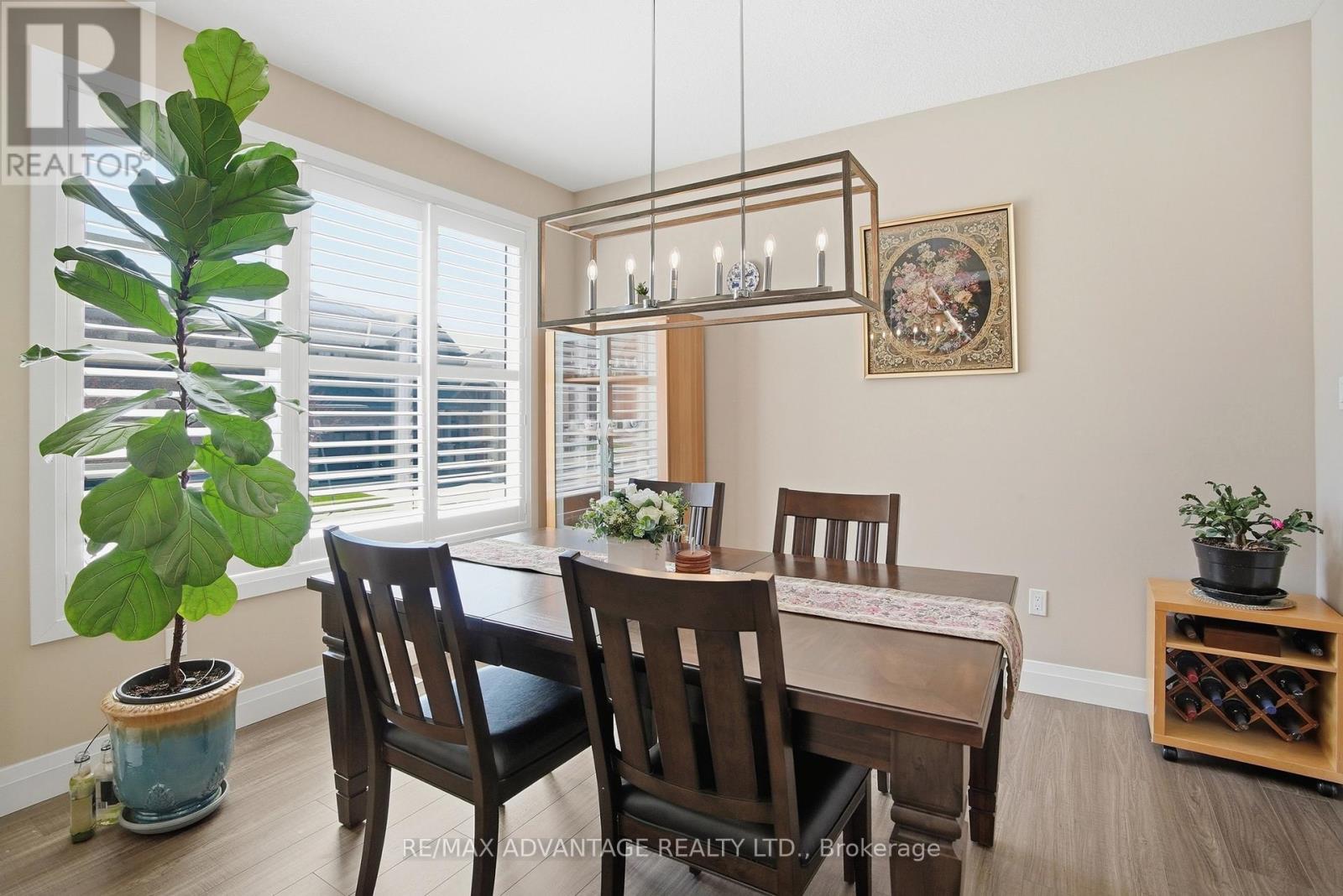 #164 1061 EAGLETRACE DRIVE - 8
