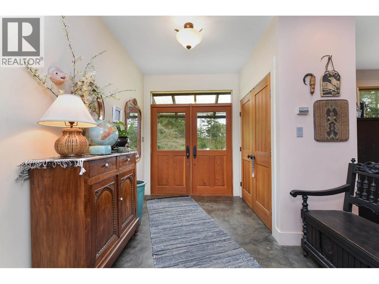 594 HORTON BAY ROAD, Mayne Island