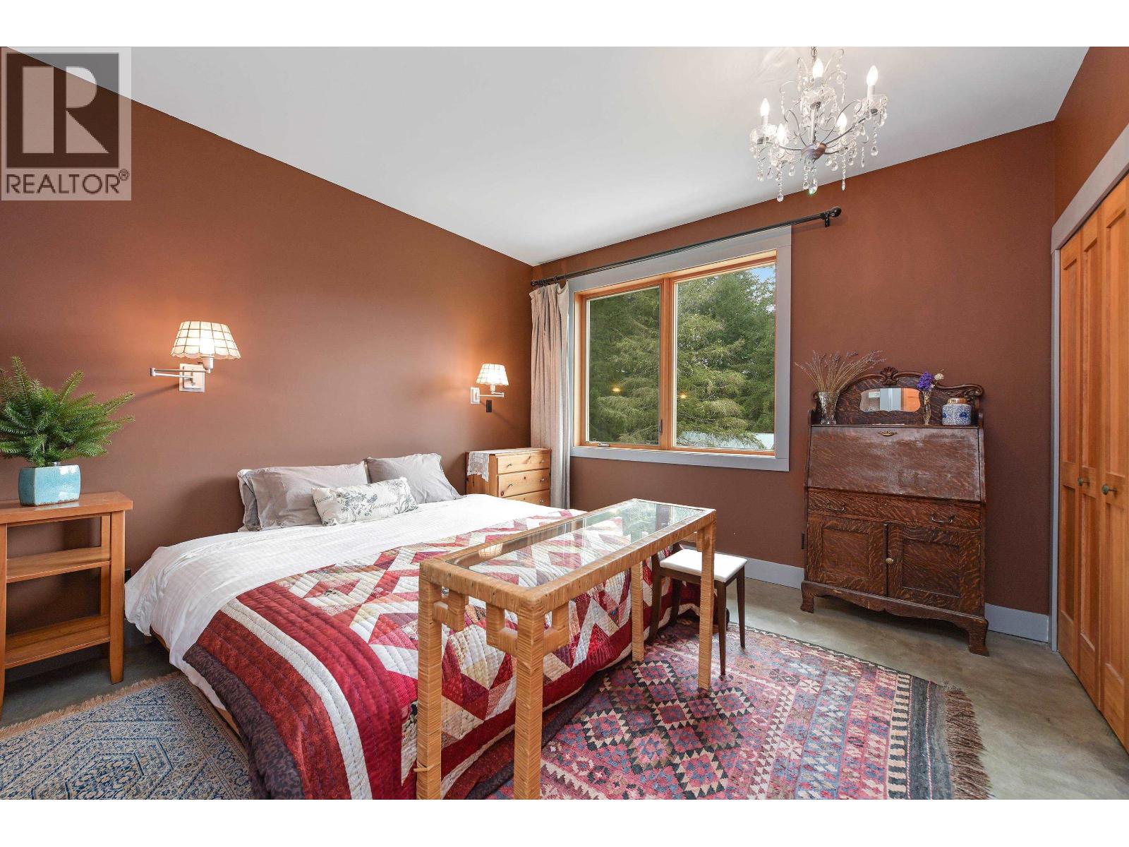 594 HORTON BAY ROAD, Mayne Island