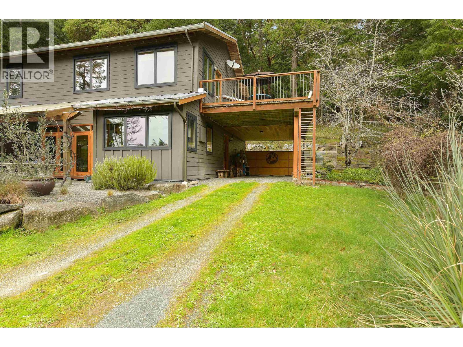 594 HORTON BAY ROAD, Mayne Island