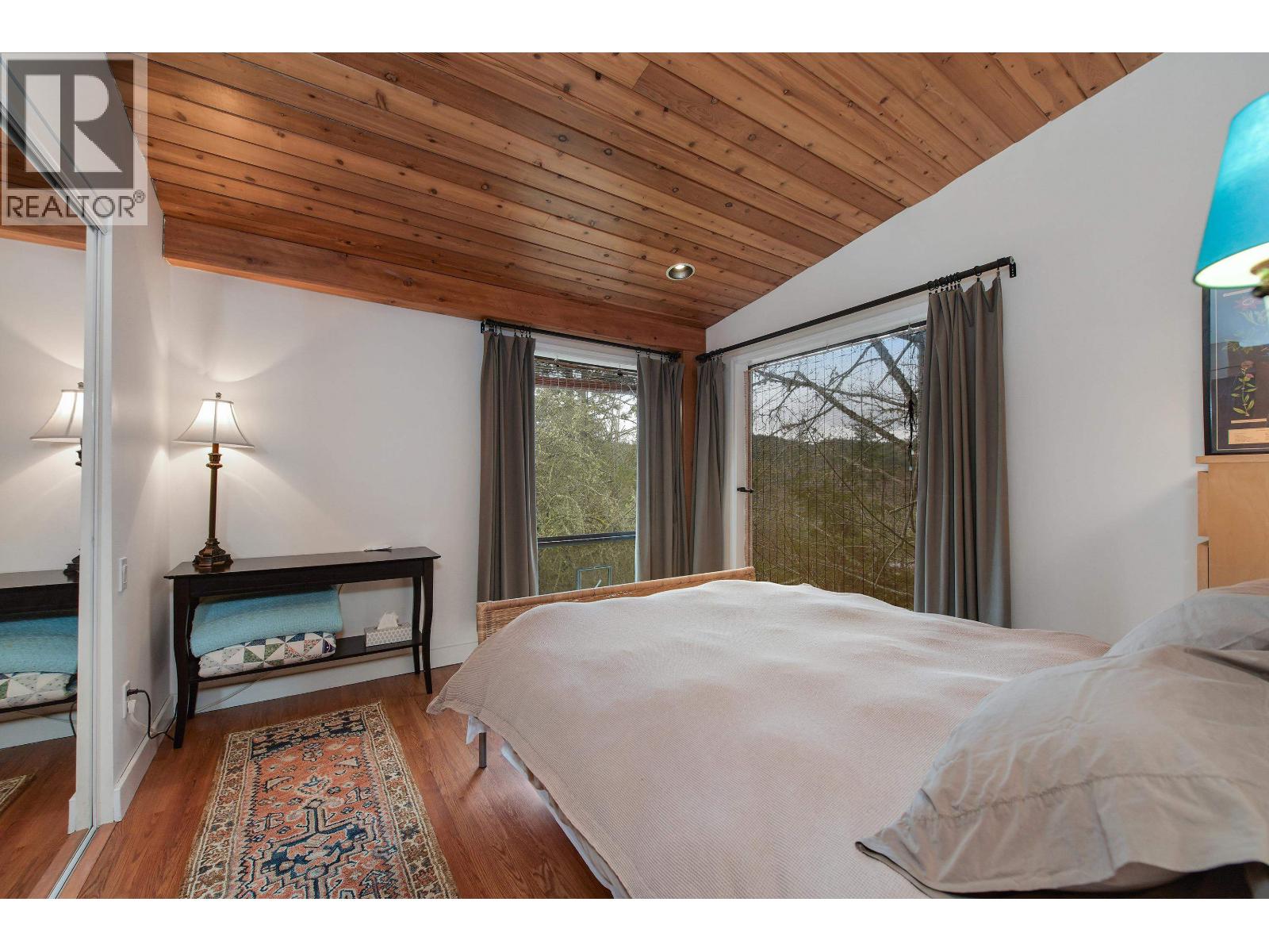 594 HORTON BAY ROAD, Mayne Island