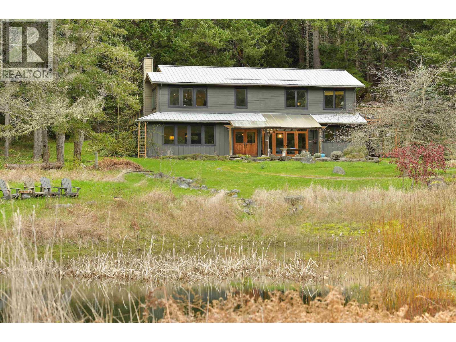 594 HORTON BAY ROAD, Mayne Island