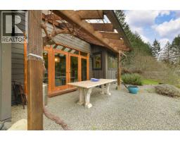 594 Horton Bay Road, Mayne Island, BC V0N2J2 Photo 10