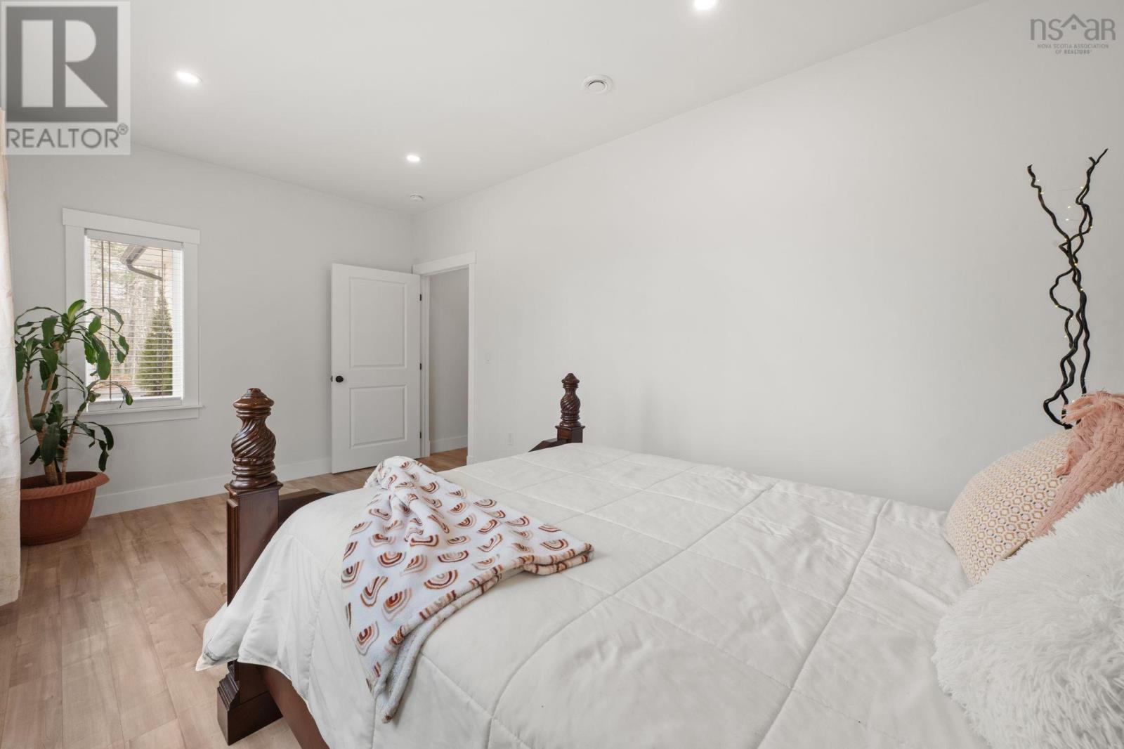 Property 36 of 50 of 75 Muir Drive