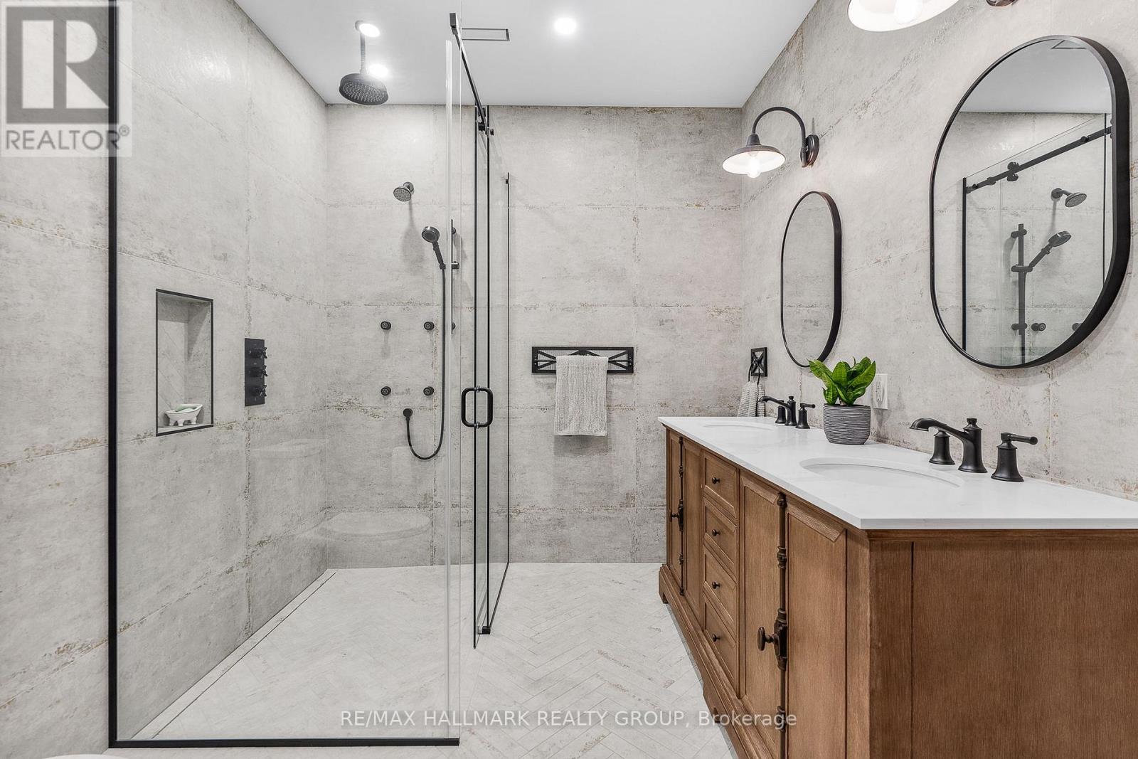 55 DE LA SEIGNERIE ESTATES E — photo 41