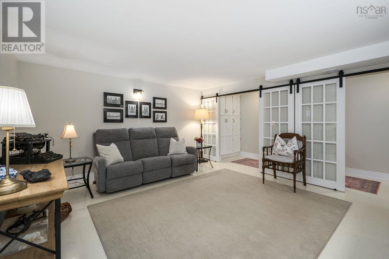 Property 24 of 47 of 59 Poplar Drive