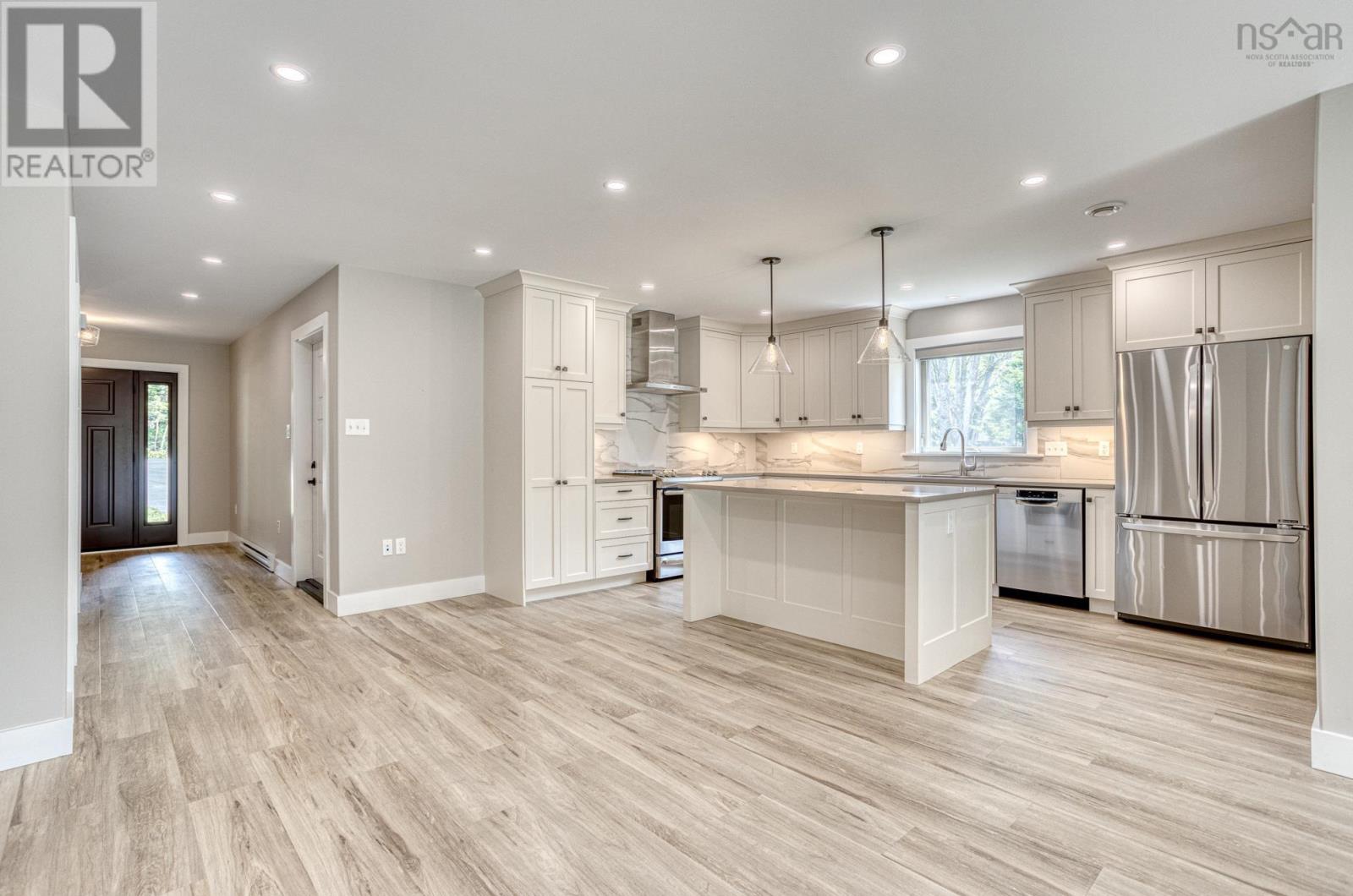 Property 20 of 47 of 570 Myra Road