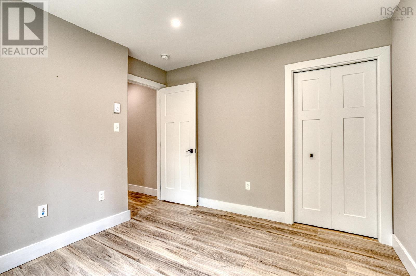 Property 37 of 47 of 570 Myra Road