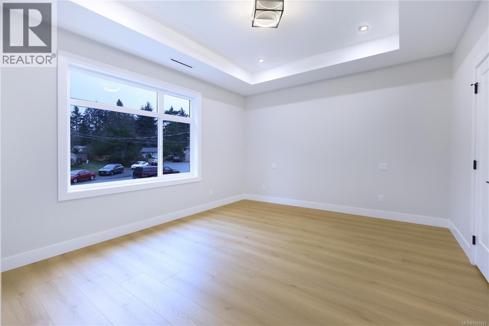 416 DIAMOND BLVD - 31