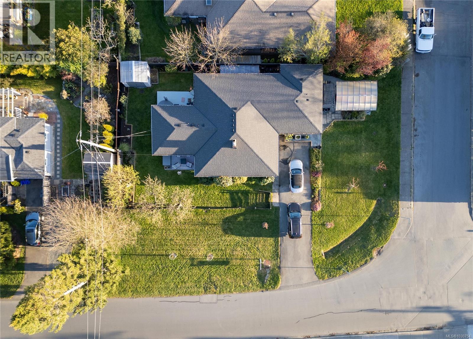  1709 McRae Avenue, Saanich