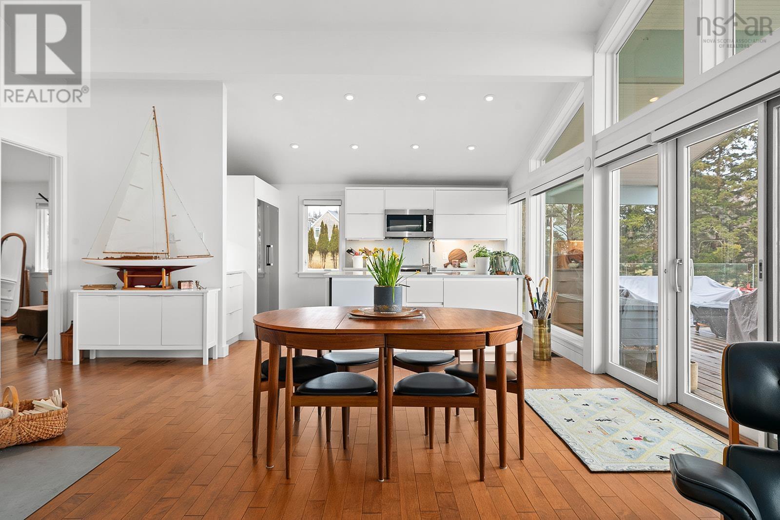 435 MARTINS POINT ROAD - 8