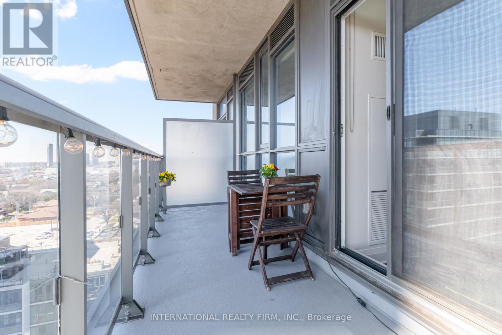 1111 - 17 ZORRA STREET — photo 33
