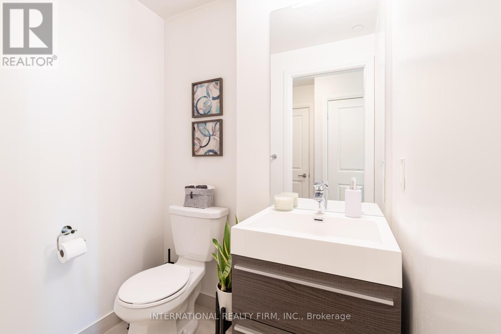 1111 - 17 ZORRA STREET — photo 35