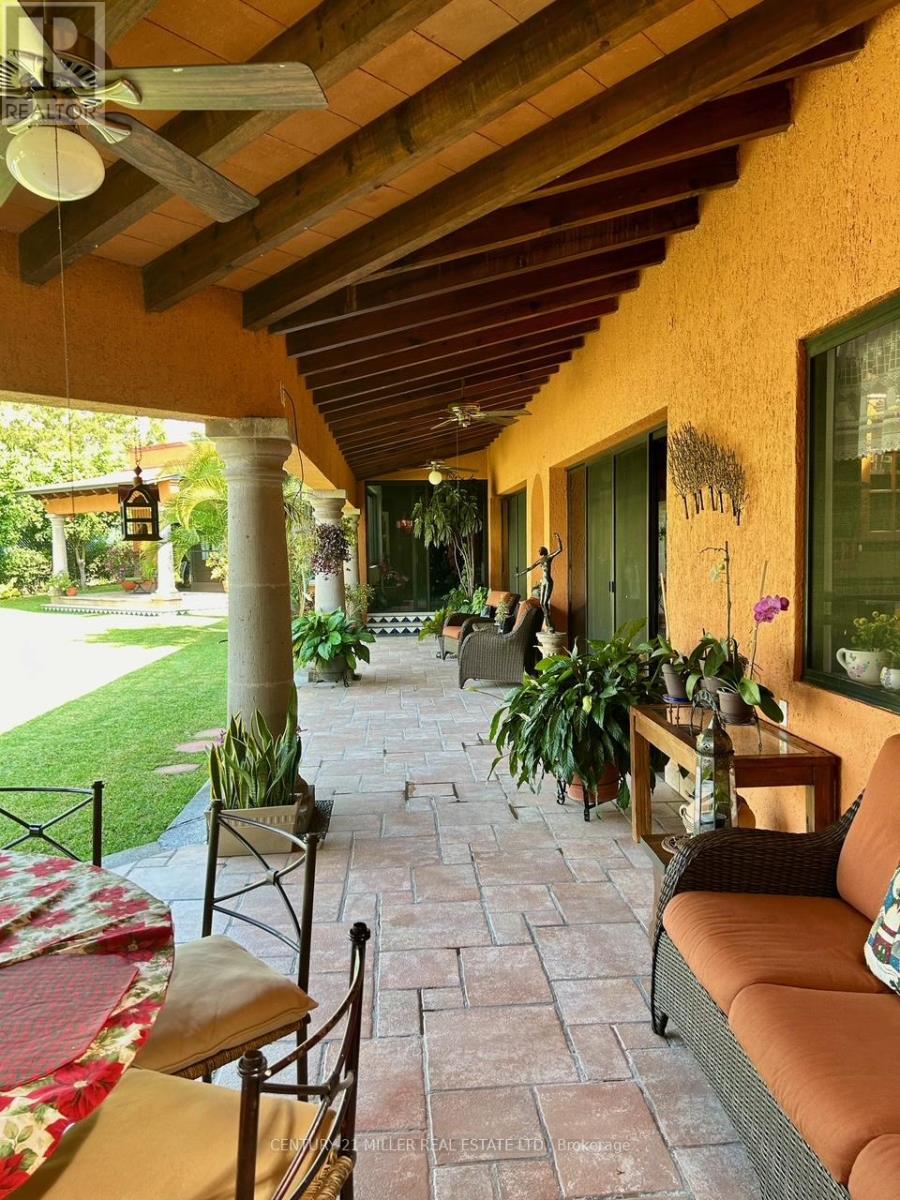 37 CERRADA VISTA HERMOSA - Image 30