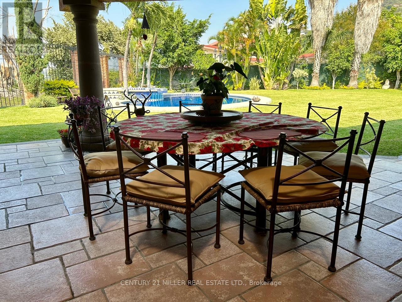37 CERRADA VISTA HERMOSA - Image 32