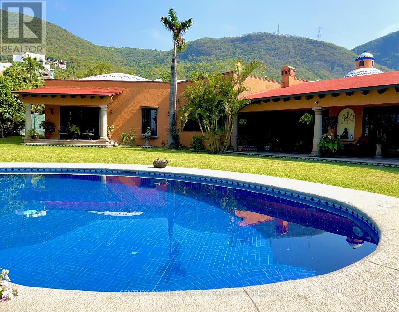 37 CERRADA VISTA HERMOSA - Image 36