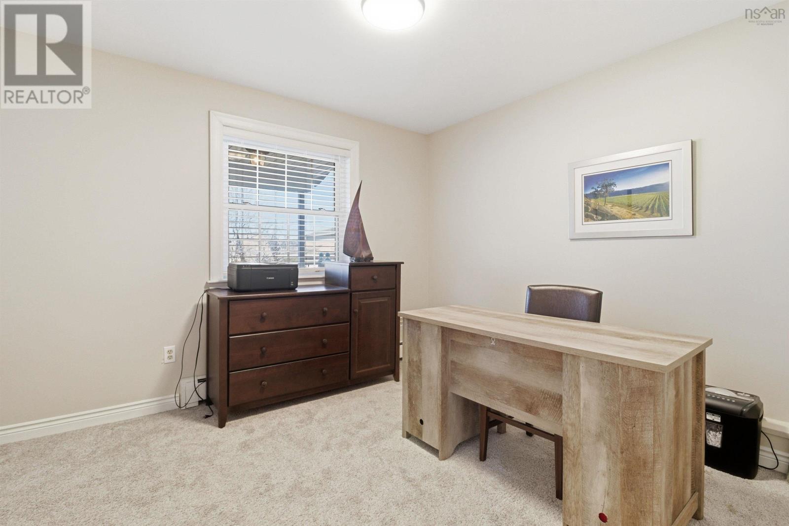 Property 21 of 37 of 76 Birchwood Court