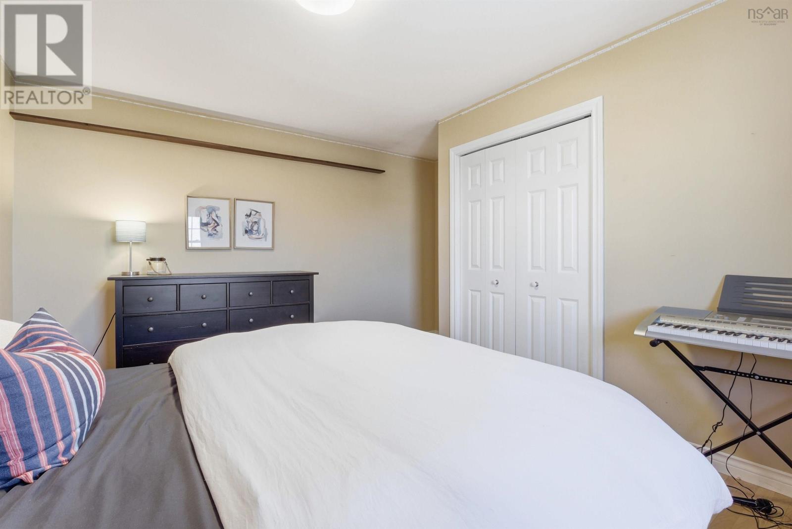 Property 29 of 37 of 76 Birchwood Court