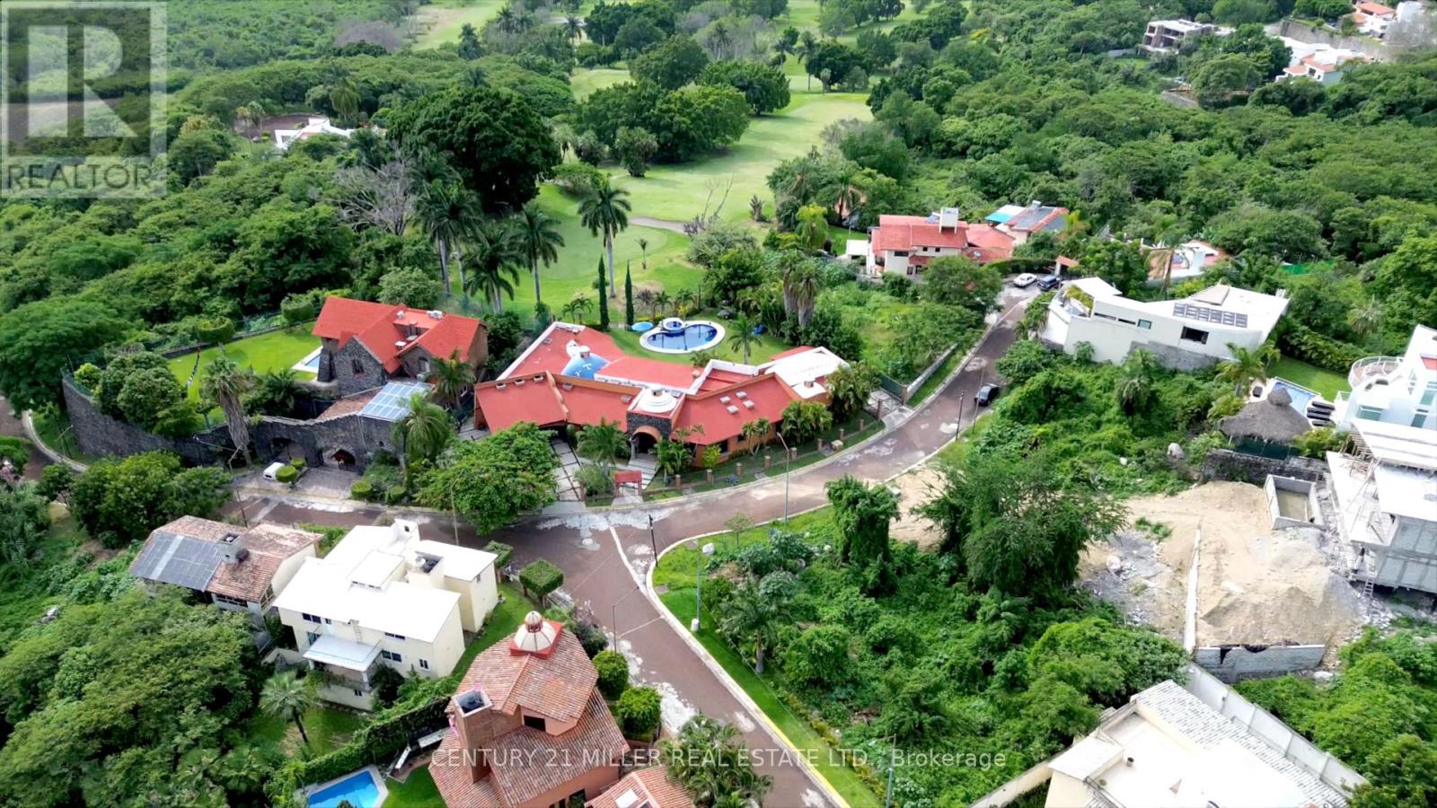 37 CERRADA VISTA HERMOSA - 46