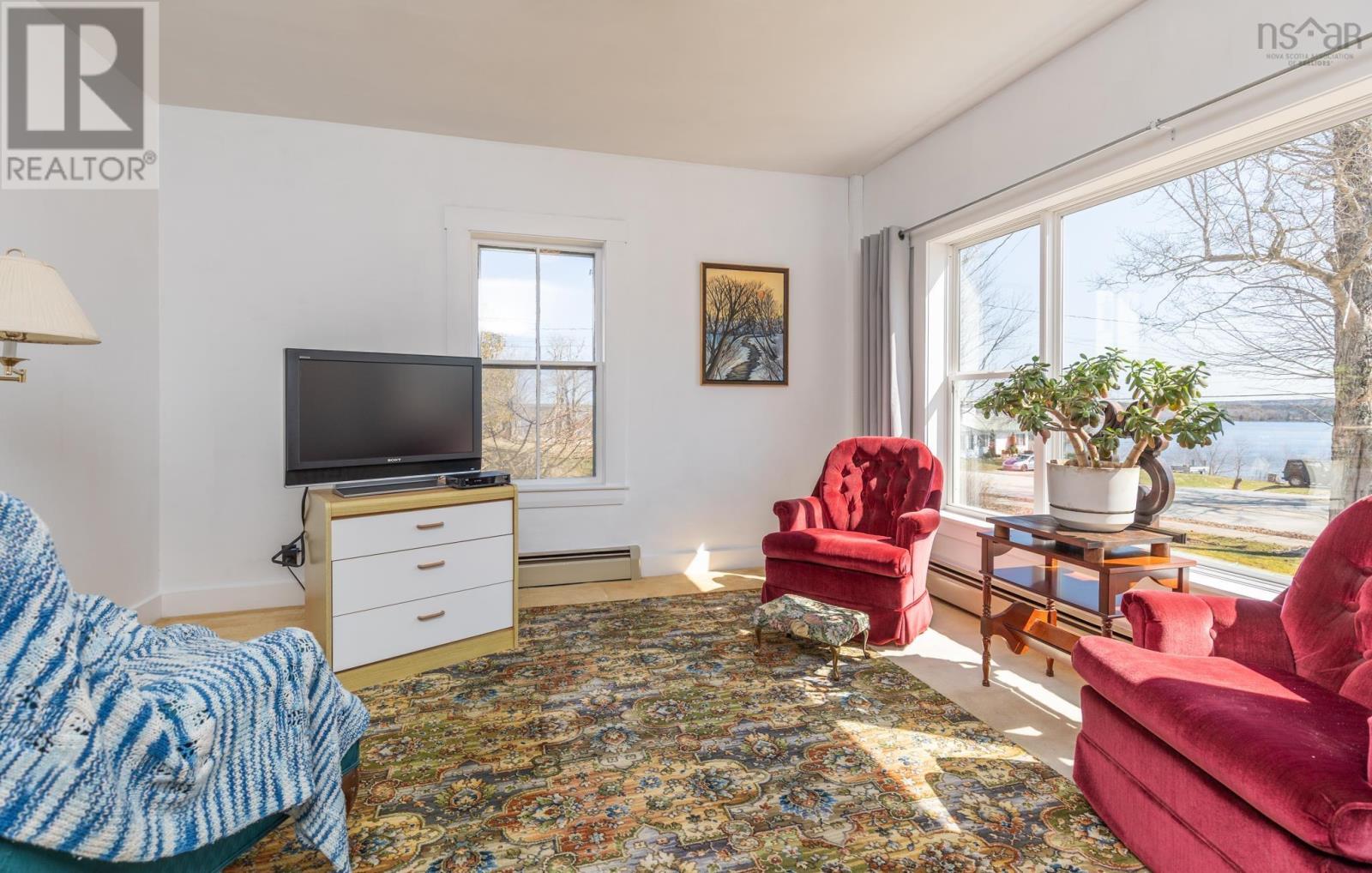 Property 24 of 38 of 2141 Highway 203