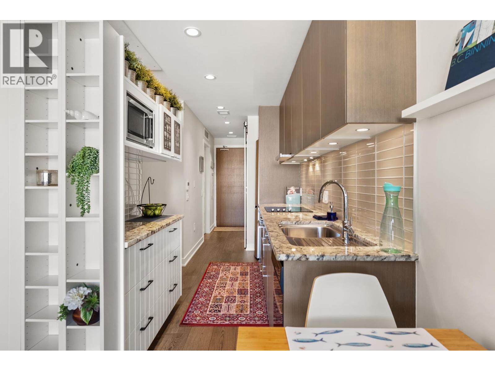 302 6168 LONDON ROAD, Richmond