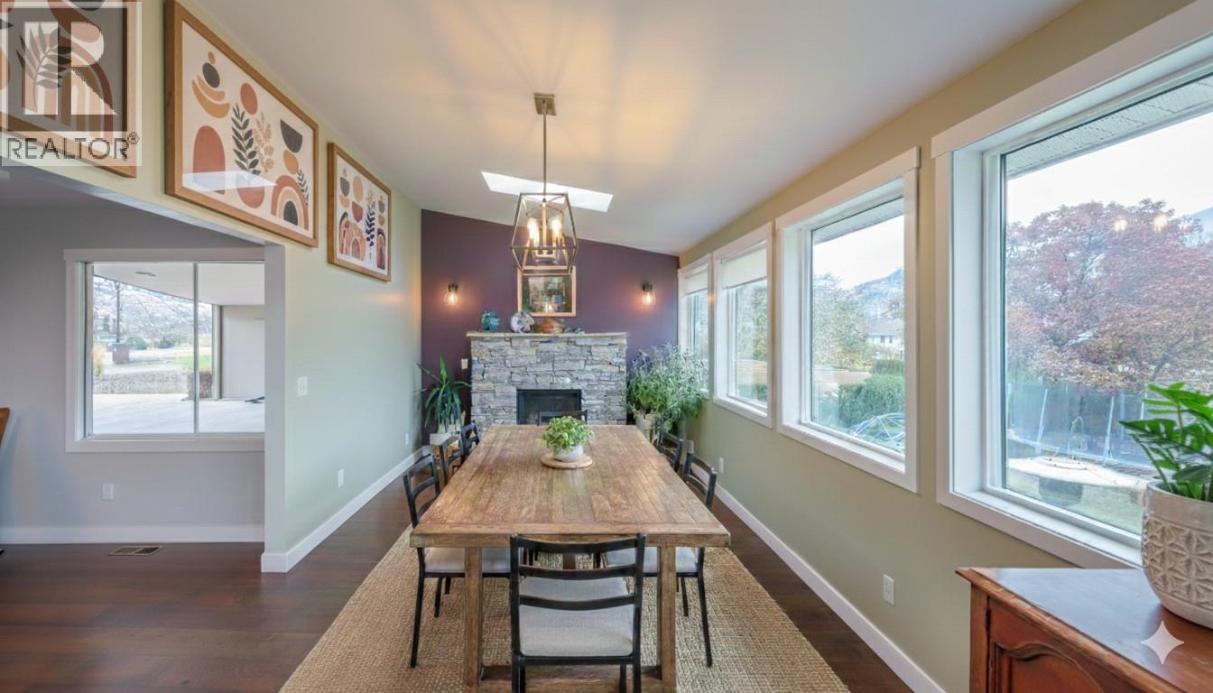 6521 BELLEVUE Drive - 12