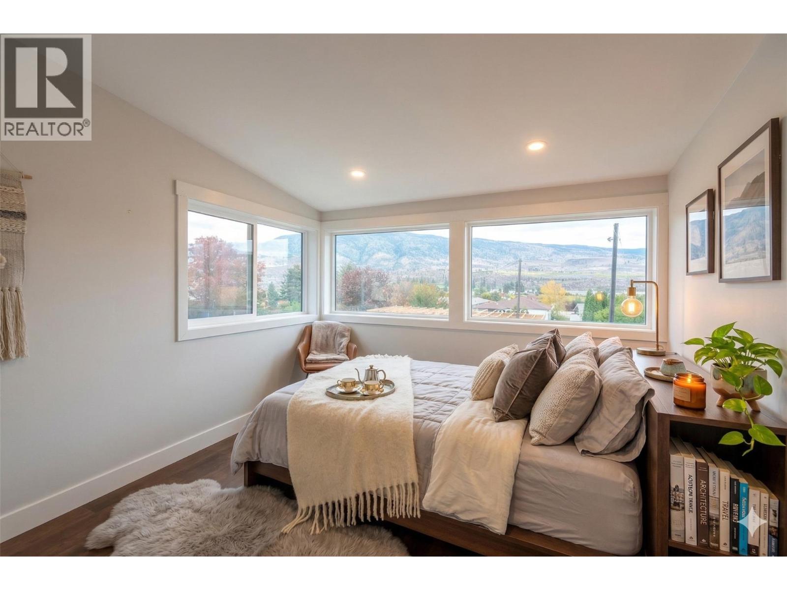 6521 BELLEVUE Drive - 14