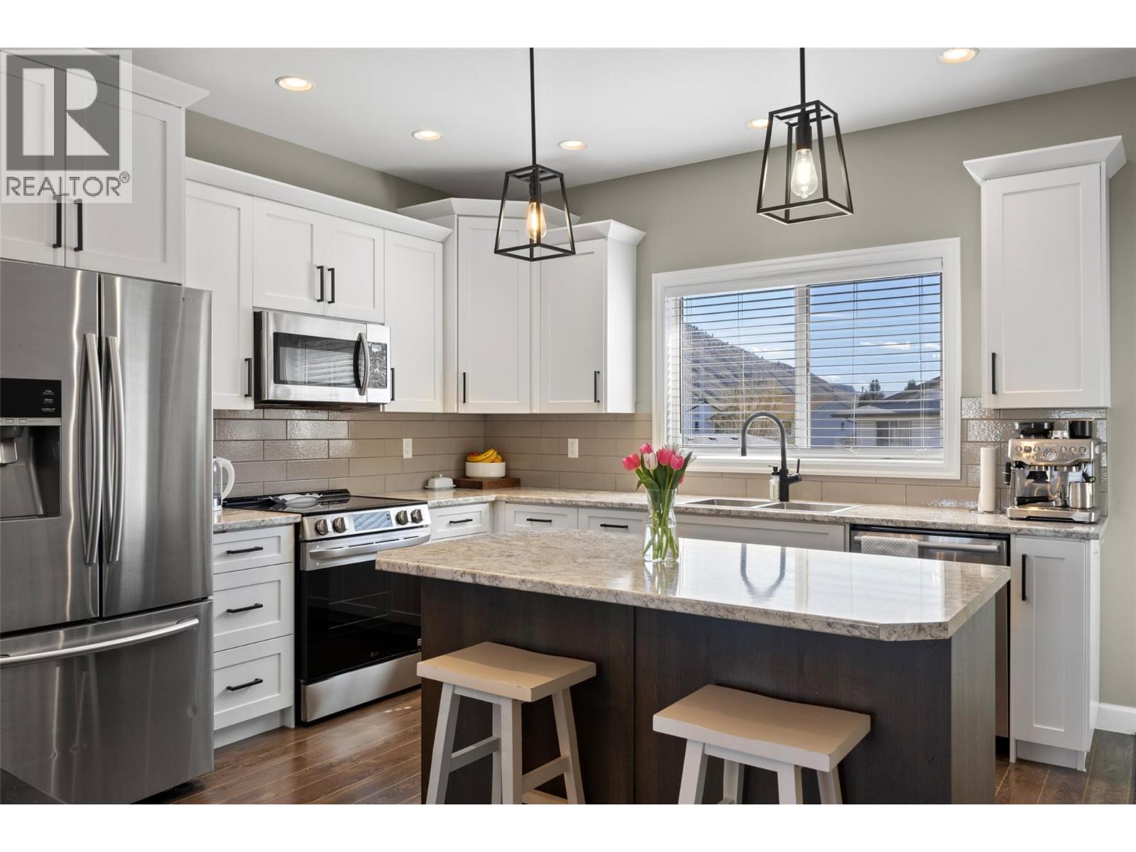 753 HAYWARD PLACE - 10