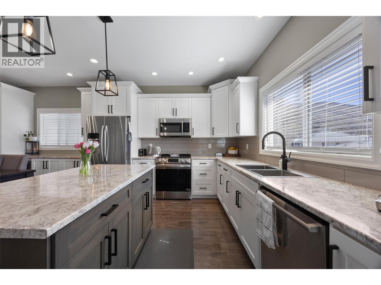 753 HAYWARD PLACE - 12