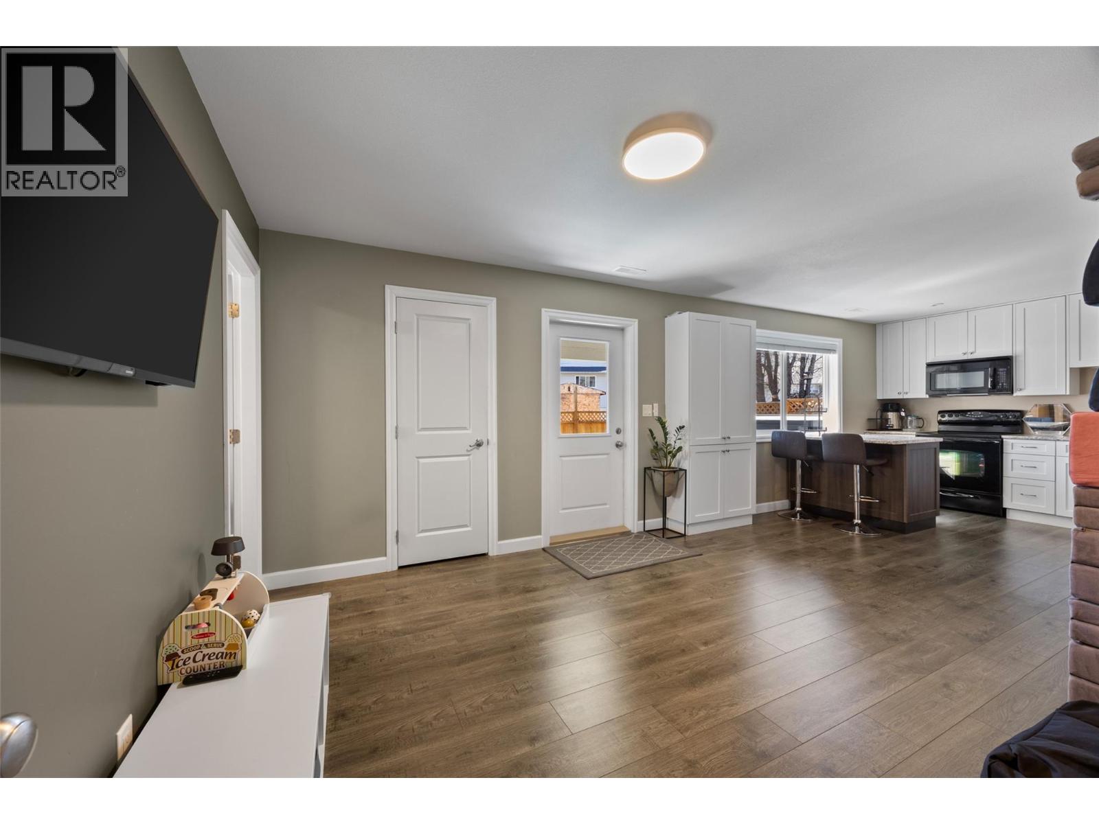 753 HAYWARD PLACE - 32