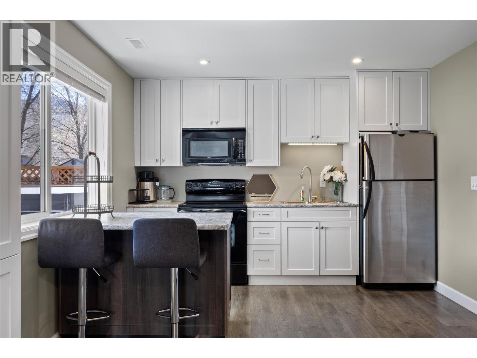 753 HAYWARD PLACE - 33