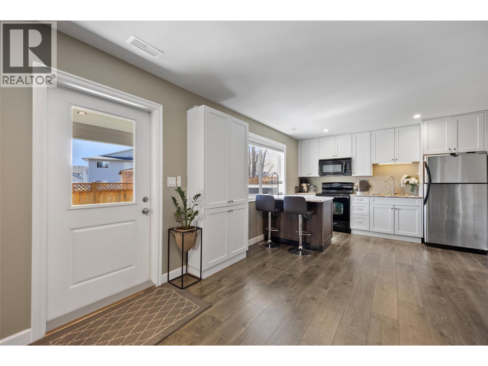 753 HAYWARD PLACE - 34